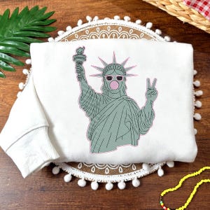 Felpa con cappuccio e ricamo Statua della Libertà, girocollo patriottico per il 4 luglio negli Stati Uniti, maglietta estiva per ragazze americane, regalo per lei e per lui ESH4680