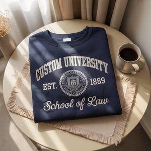 Sweat-shirt universitaire personnalisé, sweat-shirt brodé universitaire personnalisé, sweat-shirt universitaire, sweat-shirt universitaire, cadeau ESS069.C