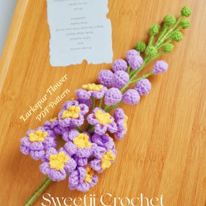 ラークスパーの花のかぎ針編みパターン、花束のかぎ針編みパターン、彼女へのかぎ針編みギフト、かぎ針編みのフラワーアレンジメント、花のPDFパターン
