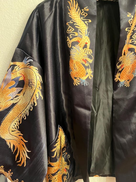 BLACK DRAGON ASIAN kimono View 4