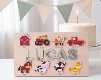 Puzzle personalizzato con nome e pioli, giocattolo in legno personalizzato con animali da fattoria, regalo per bambini a tema fattoria, primo compleanno Montessori, decorazione per la cameretta del bambino