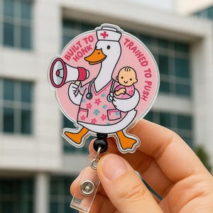 Conçu pour klaxonner, formé pour pousser le badge, infirmière canard drôle, porte-carte d'identité en acrylique pour accouchement en soins intensifs, cadeau OB pour collègues, amis et femmes