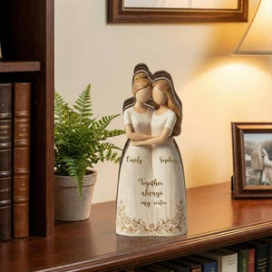 Figura de hermana personalizada, escultura de madera con nombre personalizado, regalo familiar significativo, decoración de amistad de cumpleaños para ella