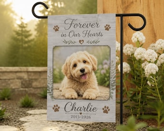 Bandiera commemorativa per cani da giardino, regalo personalizzato per condoglianze in caso di perdita di un animale domestico, bandiera con foto del cane, tributo "Per sempre nei nostri cuori", decorazione per esterni.