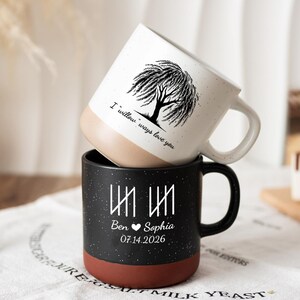 パーソナライズされたカップル用陶器マグカップ、婚約祝い、新婚カップルへのギフト、結婚祝い、カップル用コーヒーマグカップ、バレンタインカップルマグカップ、彼女へのギフト