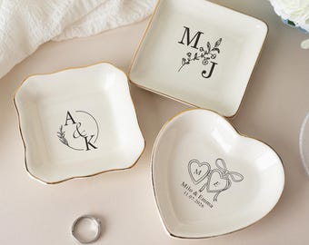 Custom Wedding Gift,Ring Dish With Date and Initials / Wedding Gift,Personalized Gift,Personalized Engagement Gift ,Engaged Couple Newlywed