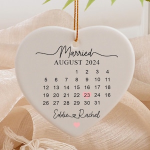 Boule en céramique personnalisée pour calendrier des mariages, souvenir de mariage, date du calendrier des mariages, décoration de coeur pour couple avec boîte-cadeau, M. et Mme