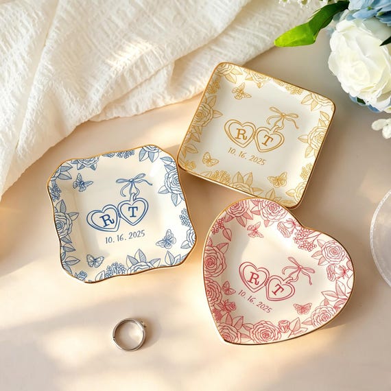 Personalized Locked Ring Dish, Engagement Ring Dish, Wedding Gift for Couple, Toile De Jouy Ring Dish, Gift for Her, Handmade Ring Holder