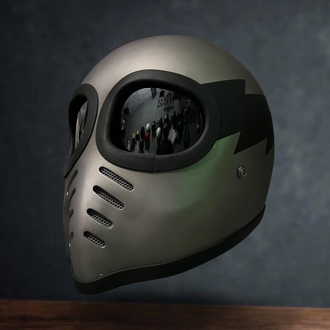 Vintage Custom Helmet XF-GP Alien Handpainting Cafe Racer Bobber