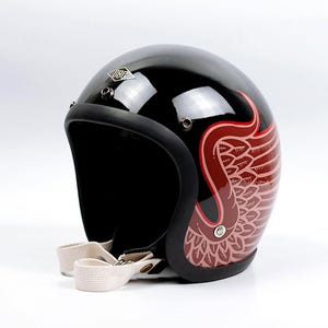 are giro and bell helmets made in the same factory Why is Bell looked down on? : r/motorcyclegear
