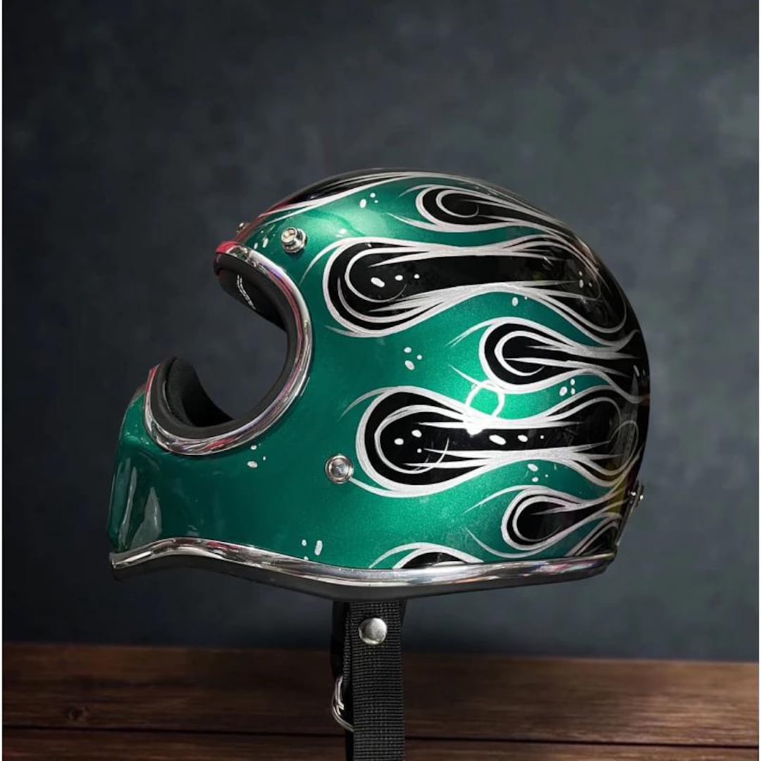 Custom Retro Helmet Custom Riot Flame Green Vintage Cafe Racer Biker ...