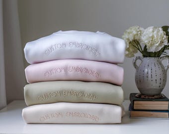 Op maat geborduurd sweatshirt met ronde hals, trui met gepersonaliseerde tekst
