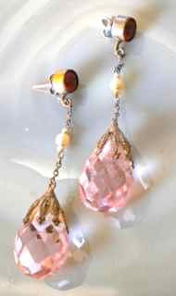 Elegant 1920's Pink Cut Crystal Drop Earrings