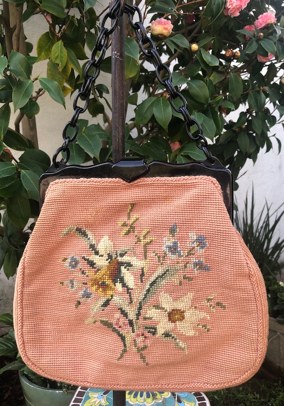 Lovely 1940's Needlepoint Purse