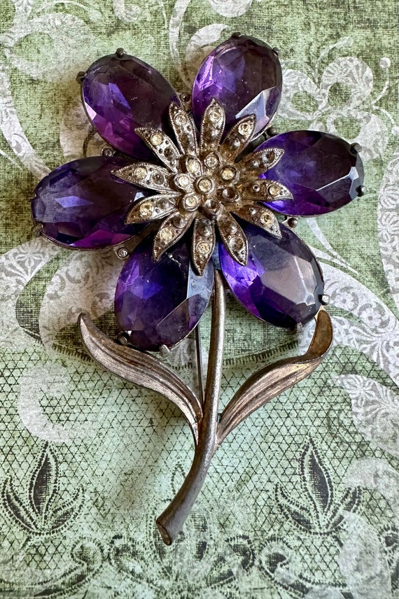 1930's Purple Glass Floral Brooch