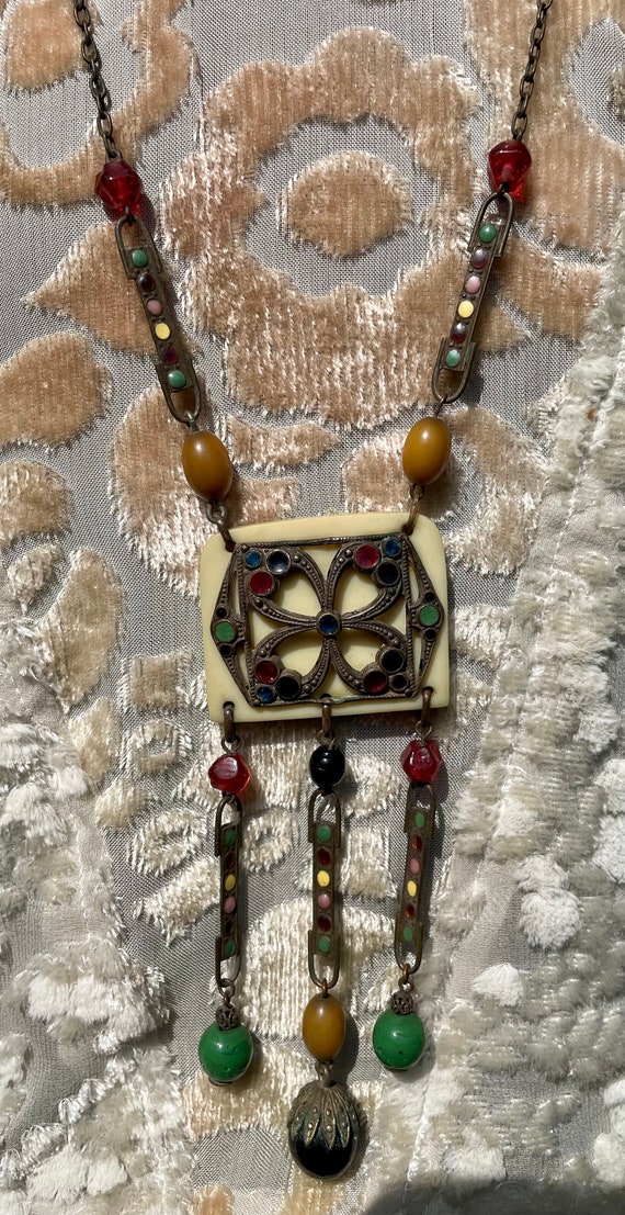 Vintage 1930's Art Nouveau Bakelite Necklace - image 1