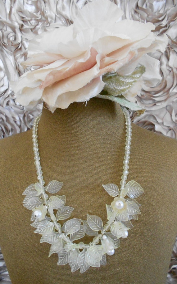 1950's Plastic Floral Necklace - image 1