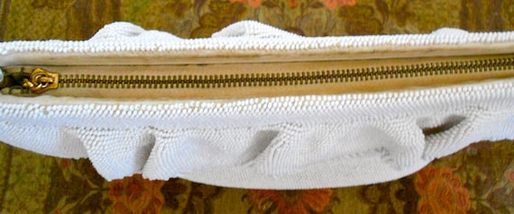 1940's White Beaded Ruffled Purse - image 3