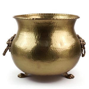 Vintage Hammered Brass Planter, With Lion Head Handles, French Decorative Pot, Footed Cachepot, Classic Interior Jardiniere