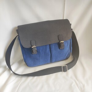 Sacoche Porte-Documents en Simili Cuir Noir et velours bleu– Création Unique