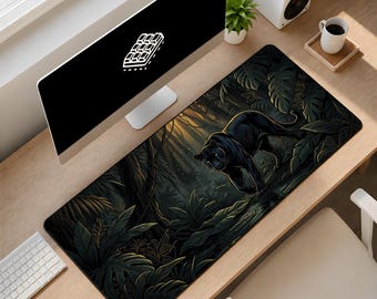Tapete de mesa Shadow Panther XL – Mousepad de superfície lisa com 3 mm de espessura, estampa de predador da selva noturna, estética botânica escura e vida selvagem.