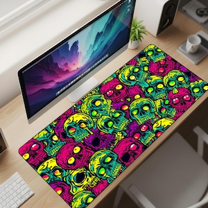 Neon Skull Chaos Desk Mat XL – Cyberpunk Graffiti Mouse Pad, Colorful Skull Aesthetic Extended Deskpad