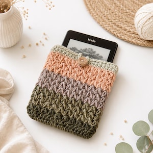 Crochet Kindle Sleeve Pattern | Cozy E Reader Pouch Tutorial (PDF Download)