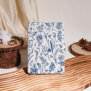 Blue and White Flowers Kindle Case with Hand Strap, Kindle 2019/2022, Kindle 10th 11th Case,Kindle Paperwhite 2021 Case With Auto Wake/Sleep