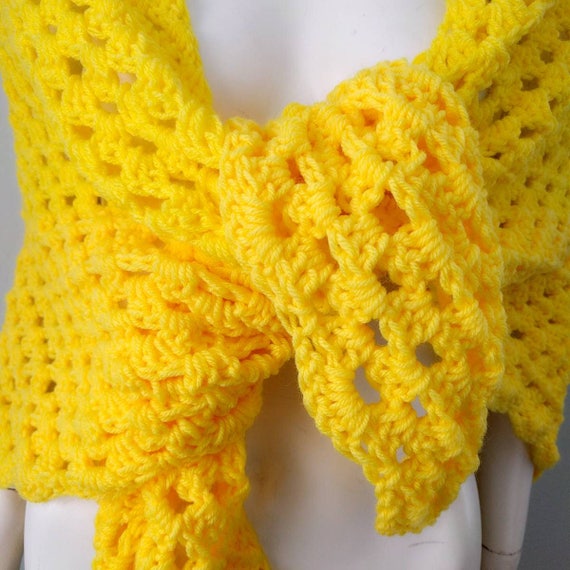 Vintage Lemon Yellow Wool Crochet Afghan Knit Sha… - image 2