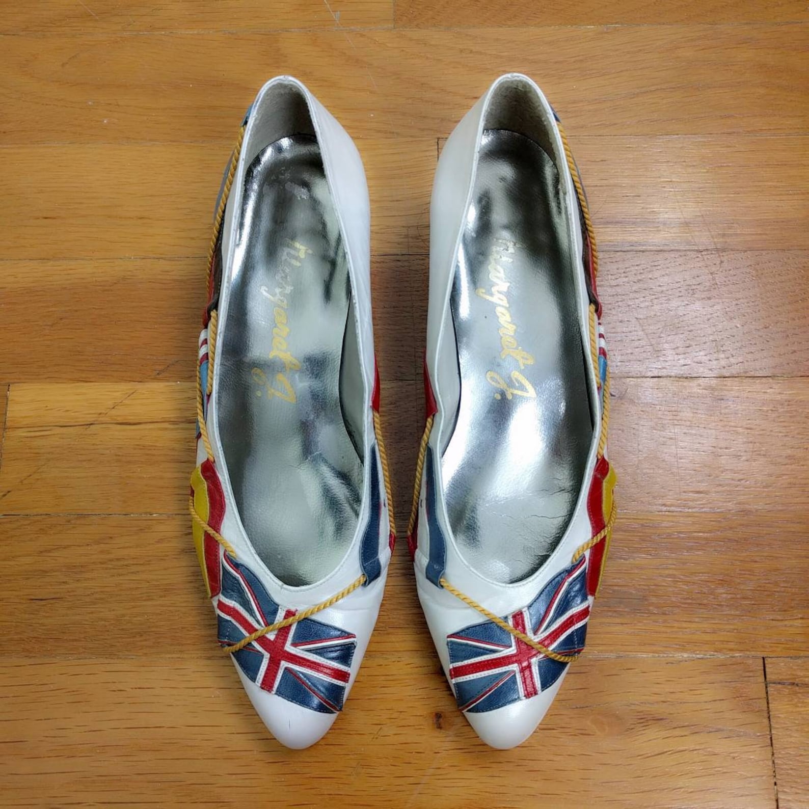 vintage 1980s margaret j world flags pearl metallic leather low ballet pumps 6