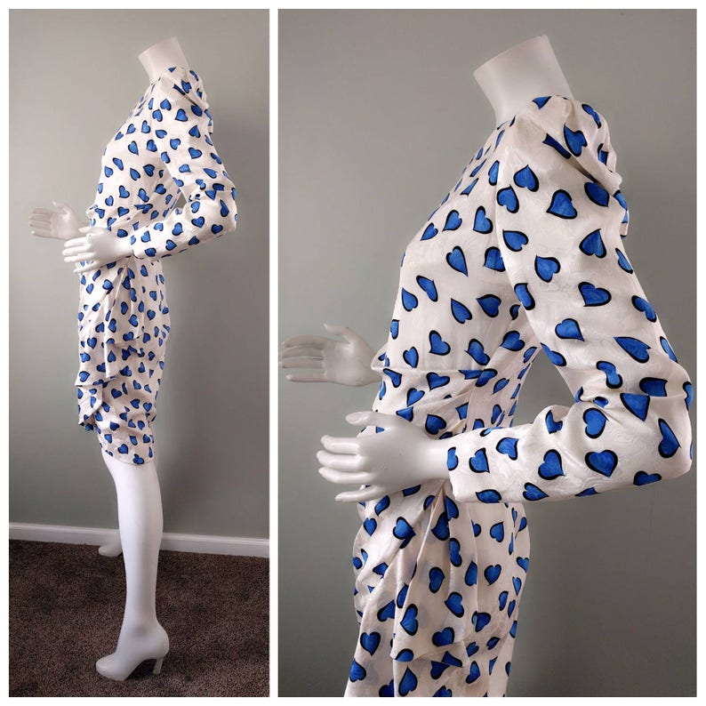 Vintage 1980s CH Carolina Herrera Blue Heart Print White Silk Brocade Side Ruffle Dress 12 M B38 GIFT XMAS image 3