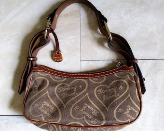 バッグ Treat Urself original leather heart bag il_fullxfull.2098950911_mt1d.jpg