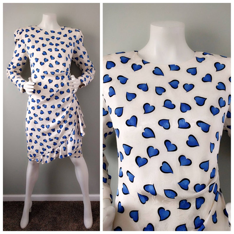 Vintage 1980s CH Carolina Herrera Blue Heart Print White Silk Brocade Side Ruffle Dress 12 M B38 GIFT XMAS image 2
