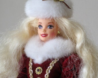 Vintage 1996 Mattel Happy Holidays Barbie