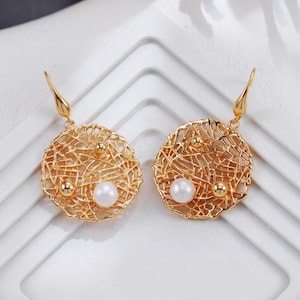 Gold Silver Mesh Pearl Earrings | Freshwater Pearl Drop Earrings | Cutout Statement Jewelry | Modern Dangle Earrings for Women |Gift for her