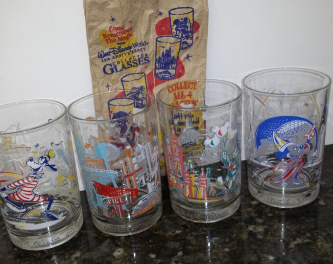 Vintage Mcdonalds Collectible Glasses, Complete Set of Walt Disney