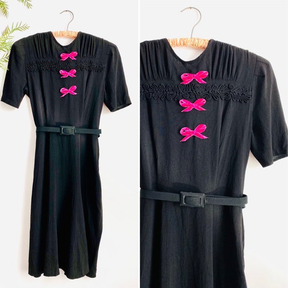 Vintage 1940s rayon crepe dress with velvet ribbon