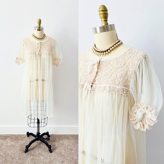 Vintage 1950s Peignoir/ Vintage Lingerie/ Sheer Ro