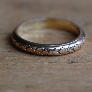 Antique 1920s Art Deco 18K yellow gold orange blossom wedding band