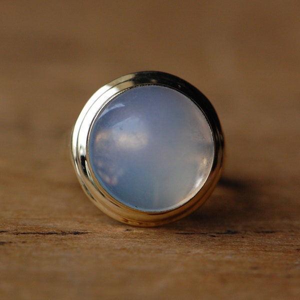 Vintage 1960s 14K large moonstone cocktail ring