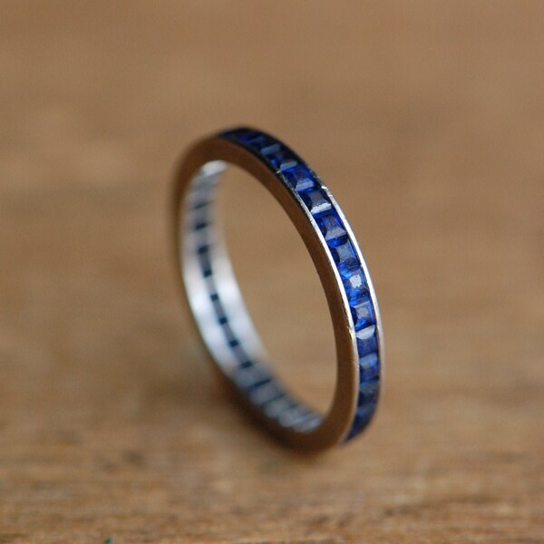 Antique 4 1/4 US Art Deco 1930s platinum and sapphire eternity band