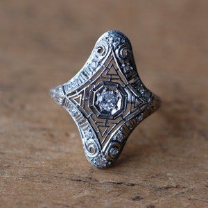 Antique 1920s platinum and diamond filigree cocktail ring GR59 image 1