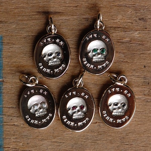 ES FUI 10K EdelsteinAuge Skull Anhänger Victorian Memento Mori Anhänger mit Edelsteinen Bild 9