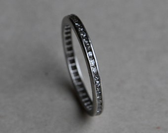 Vintage 5 US Art Deco 1930s Platinum diamond eternity wedding or stacking band