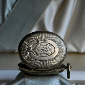 Antique Victorian 1870s memento mori locket with hairwork