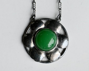 Antique 1910s Arts and Crafts sterling and green stone necklace