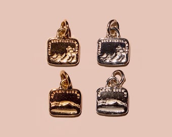 KEEP CALM ∙ Cachet Collection Victorian reversible wax seal charm ∙ calm in the storm, sangfroid, fast pace, greyhound, courier
