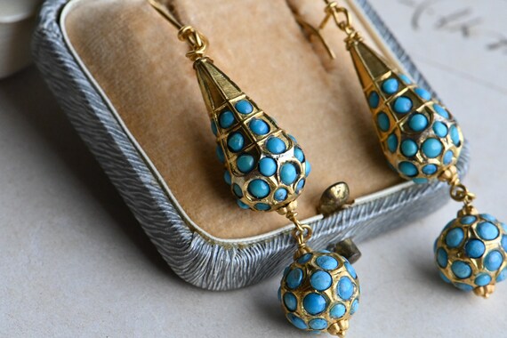 Vintage Mid-Century Victorian Style turquoise dro… - image 4