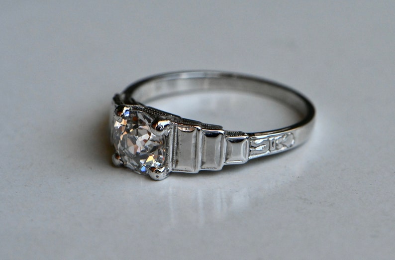 Vintage 18K Art Deco 1930s 1.12 carat OEC diamond engagement ring image 3