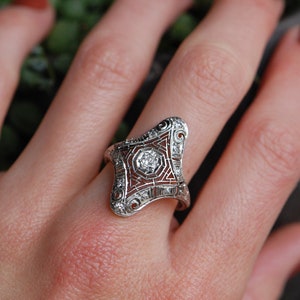 Antique 1920s platinum and diamond filigree cocktail ring GR59 image 7